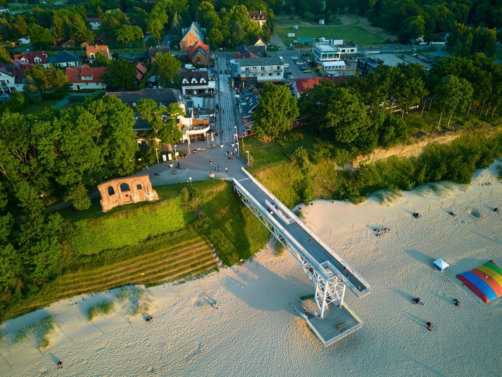 Aparthouse Cliff By Orka 150 M Beach And Sea Trzęsacz Eksteriør bilde